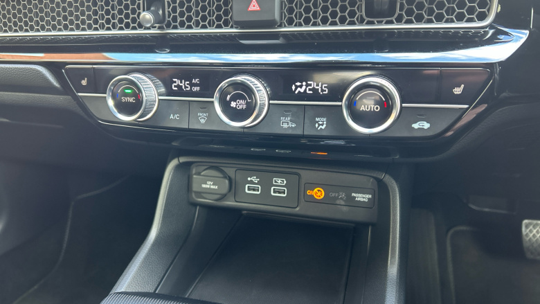 Honda Civic 2.0 eHEV Elegance 5dr CVT Hybrid Hatchback